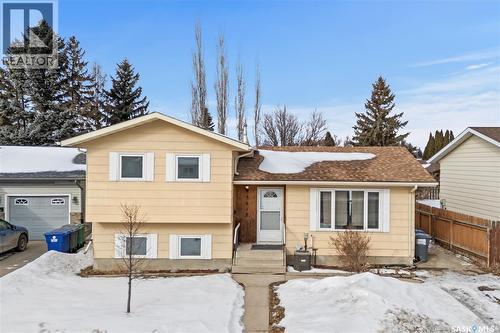 3618 Fairlight Drive, Saskatoon, SK - Outdoor