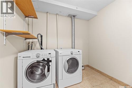 3618 Fairlight Drive, Saskatoon, SK - Indoor Photo Showing Laundry Room