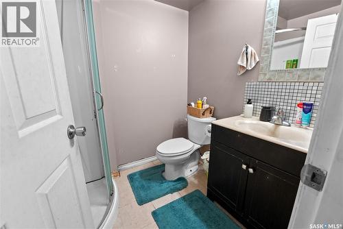 2738 Alfred Crescent, Regina, SK - Indoor Photo Showing Bathroom