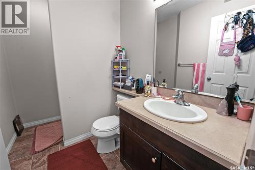 2738 Alfred Crescent, Regina, SK - Indoor Photo Showing Bathroom