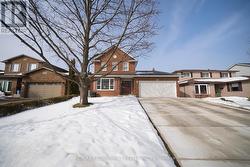 43 FLAMINGO DRIVE  Hamilton, ON L9A 4X6