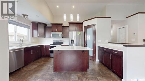 5614 Beacon Place, Regina, SK - Indoor Photo Showing Kitchen With Upgraded Kitchen
