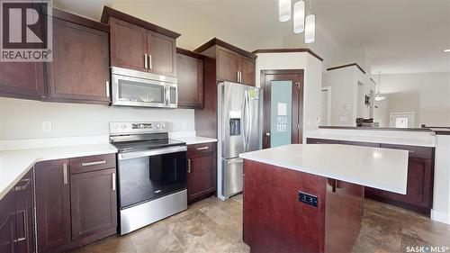5614 Beacon Place, Regina, SK - Indoor Photo Showing Kitchen