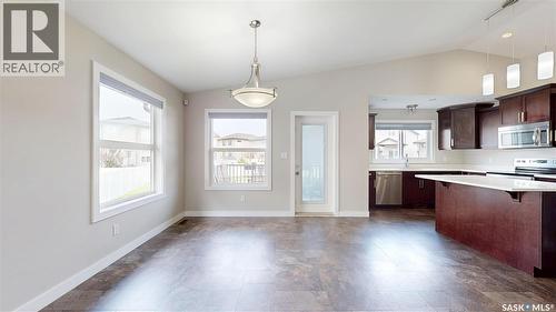 5614 Beacon Place, Regina, SK - Indoor Photo Showing Kitchen