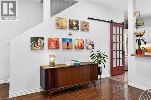 792 Cannon Street E, Hamilton, ON - Indoor Photo Showing Other Room