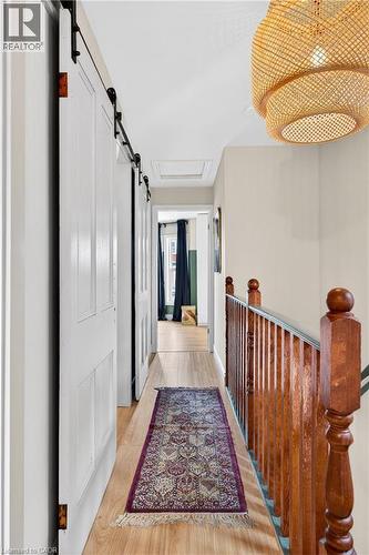 792 Cannon Street E, Hamilton, ON - Indoor Photo Showing Other Room