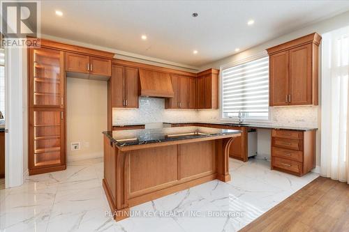 7 Edgeview Crescent, Middlesex Centre (Kilworth), ON - Indoor Photo Showing Kitchen