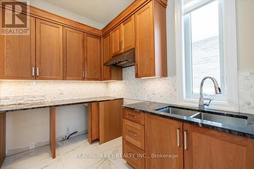 7 Edgeview Crescent, Middlesex Centre (Kilworth), ON - Indoor Photo Showing Kitchen