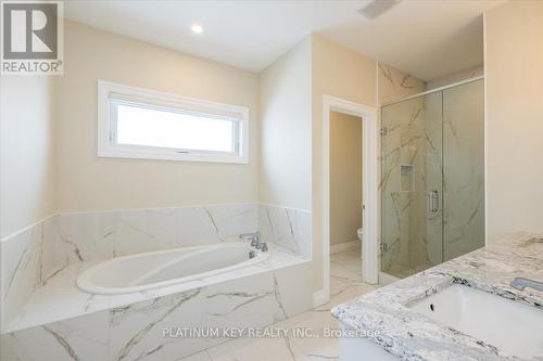 7 Edgeview Crescent, Middlesex Centre (Kilworth), ON - Indoor Photo Showing Bathroom