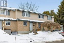 28 ST PAUL'S PLACE  Kingston (West Of Sir John A. Blvd), ON K7M 7S3