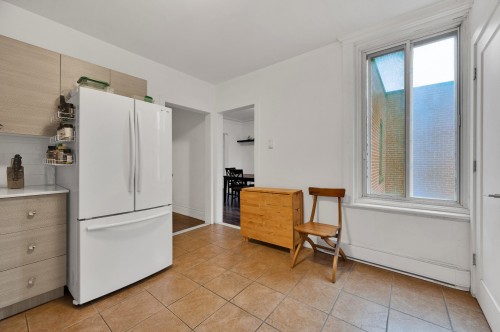 Cuisine - 1-5325 Rue Sherbrooke O., Montréal (Côte-Des-Neiges/Notre-Dame-De-Grâce), QC - Indoor