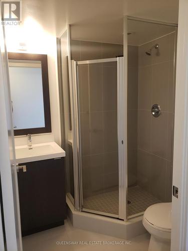 1504 - 7 Mabelle Avenue, Toronto, ON - Indoor Photo Showing Bathroom