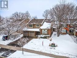 2332 FOLKWAY DRIVE  Mississauga, ON L5L 3B6
