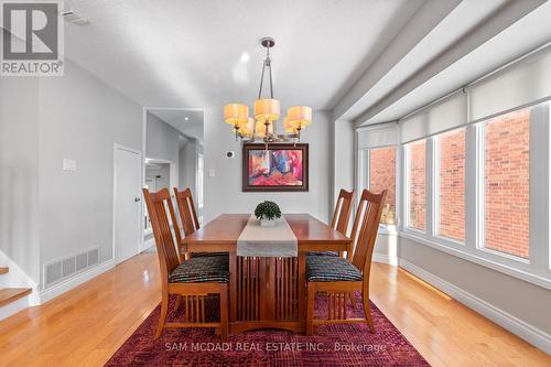 2332 Folkway Drive, Mississauga, ON - Indoor Photo Showing Dining Room
