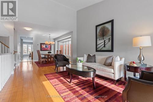 2332 Folkway Drive, Mississauga, ON - Indoor Photo Showing Living Room