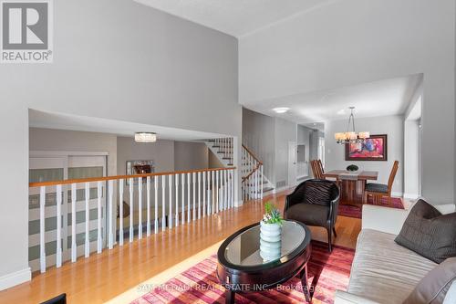 2332 Folkway Drive, Mississauga, ON - Indoor Photo Showing Living Room