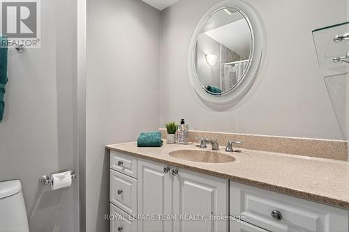 10 - 290 Cathcart Street, Ottawa, ON - Indoor Photo Showing Bathroom