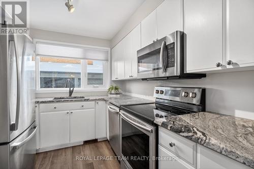10 - 290 Cathcart Street, Ottawa, ON - Indoor Photo Showing Kitchen