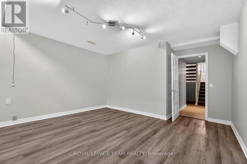 10 - 290 Cathcart Street, Ottawa, ON - Indoor Photo Showing Other Room