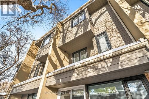 10 - 290 Cathcart Street, Ottawa, ON - Outdoor