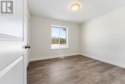 Bedroom 1 - 