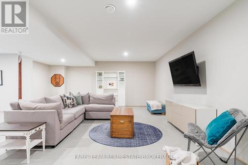 1555 Baseline Road S, Tiny, ON - Indoor