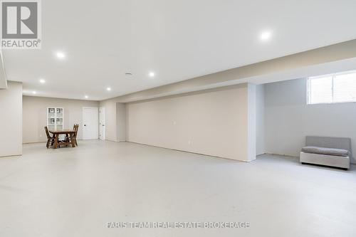 1555 Baseline Road S, Tiny, ON - Indoor