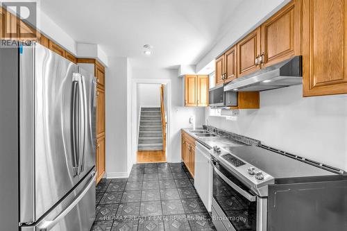 3356 Strabane Drive, Mississauga, ON - Indoor Photo Showing Kitchen With Double Sink