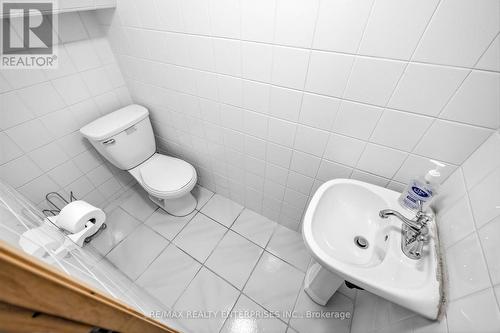 3356 Strabane Drive, Mississauga, ON - Indoor Photo Showing Bathroom