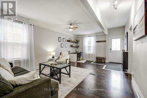14 Baker Street, Hamilton, ON - Indoor Photo Showing Living Room