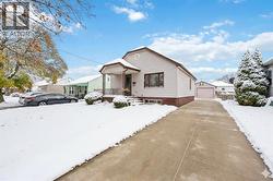 321 Bright STREET Sarnia, ON N7T 4G3