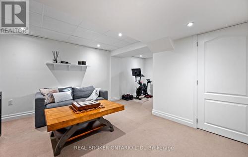 6060 Clover Ridge Crescent, Mississauga, ON - Indoor