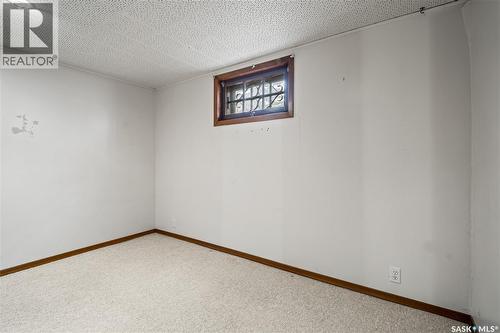 5306 5Th Avenue, Regina, SK - Indoor Photo Showing Other Room
