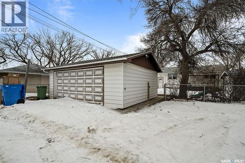 5306 5Th Avenue, Regina, SK - Outdoor