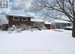 61 PRINCE PHILIP DRIVE  St. Catharines (Vine/Linwell), ON L2N 3H9