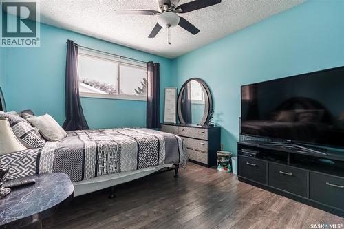 215 Needham Crescent, Saskatoon, SK - Indoor Photo Showing Bedroom