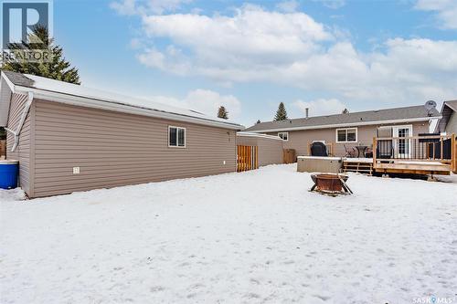 215 Needham Crescent, Saskatoon, SK - Outdoor With Deck Patio Veranda With Exterior