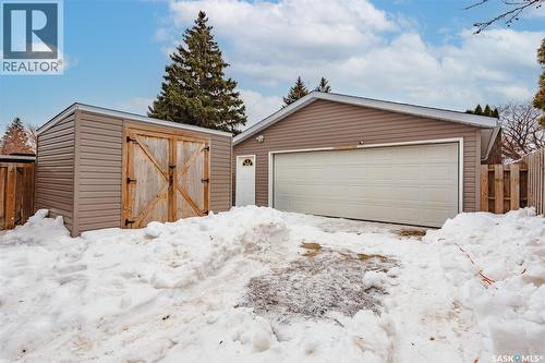 215 Needham Crescent, Saskatoon, SK - Outdoor