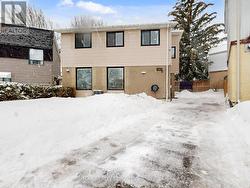 30 HALEY COURT  Brampton, ON L6S 1N6