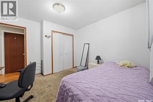 285 Carleton Drive, Saskatoon, SK - Indoor Photo Showing Bedroom