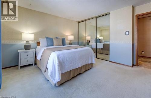 20 Royal Orchard Drive, Kitchener, ON - Indoor Photo Showing Bedroom