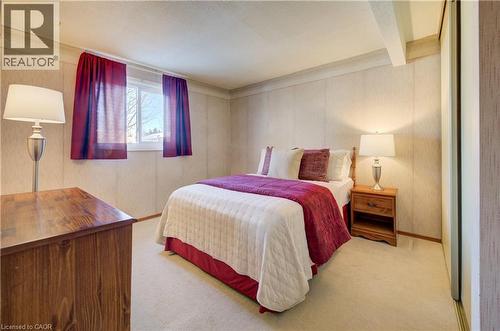 20 Royal Orchard Drive, Kitchener, ON - Indoor Photo Showing Bedroom