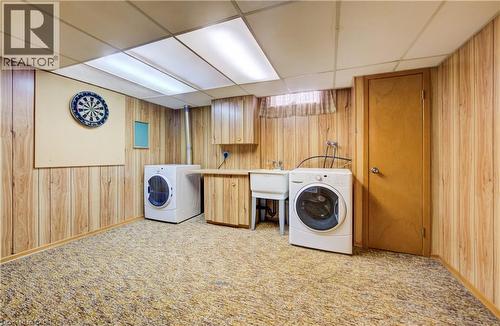 20 Royal Orchard Drive, Kitchener, ON - Indoor Photo Showing Laundry Room