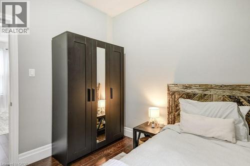 14 Baker Street, Hamilton, ON - Indoor Photo Showing Bedroom