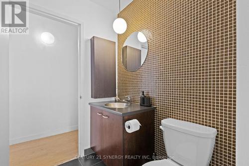 303 - 179 George Street, Ottawa, ON - Indoor Photo Showing Bathroom