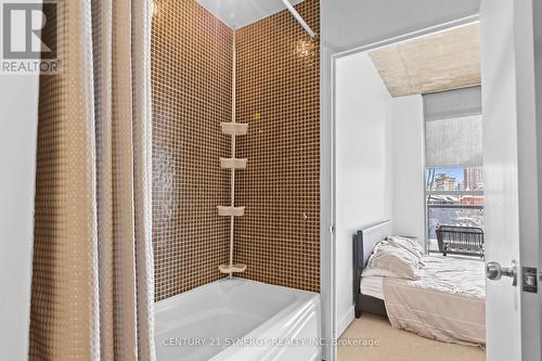 303 - 179 George Street, Ottawa, ON - Indoor Photo Showing Bathroom