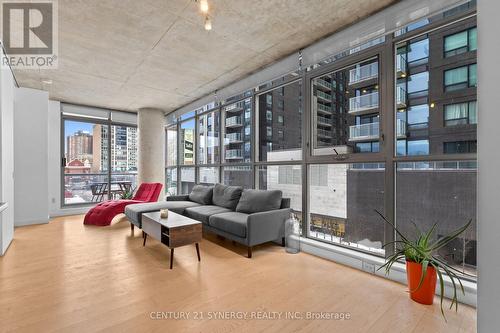 303 - 179 George Street, Ottawa, ON - Indoor