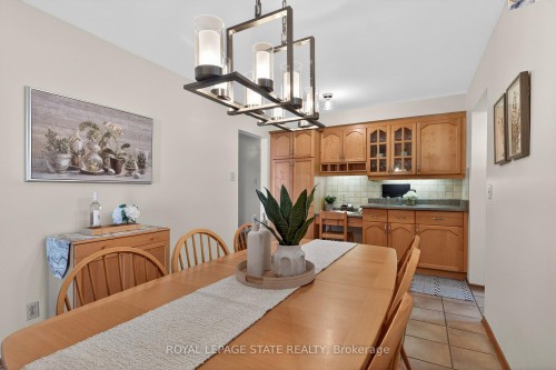 624 Seventh Avenue, Hamilton, ON - Indoor Photo Showing Dining Room