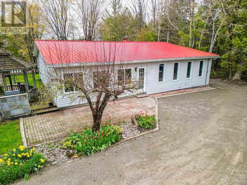 2554 Champlain Road, Tiny, ON - Outdoor
