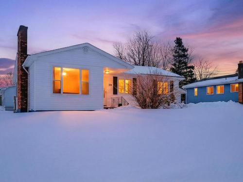 324 Newlands Avenue  Sydney, NS B1S 1Z2